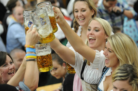 制度：欧洲最享受 亚洲最勤奋pg电子网站盘点各国带薪休假(图3)