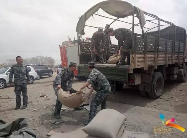 55级地震 喀什各界全力以赴抗震救灾pg试玩塔什库尔干塔吉克自治县发生(图6)